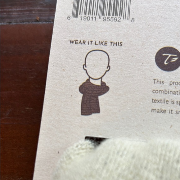 Terra Fall Scarves Collection Beige Aztec Print Open Scarf, NWT - Picture 12 of 14